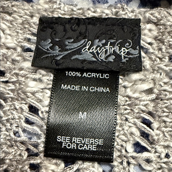 🌹𝐃𝐀𝐘 𝐓𝐑𝐈𝐏 𝐇𝐈 𝐋𝐎 𝐎𝐏𝐄𝐍 𝐊𝐍𝐈𝐓 𝐒𝐖𝐄𝐀𝐓𝐄𝐑 - Picture 3 of 7